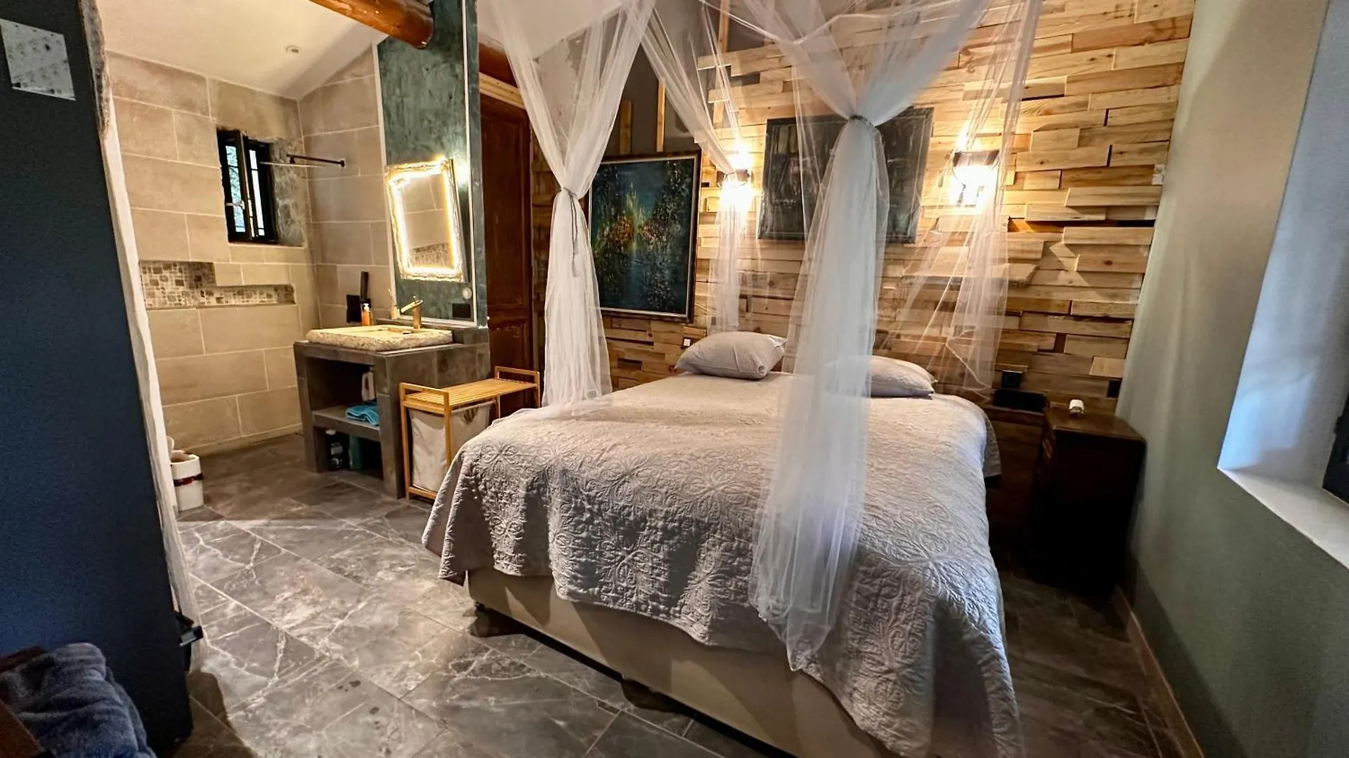 Mas Artistique Villa Puyvert France